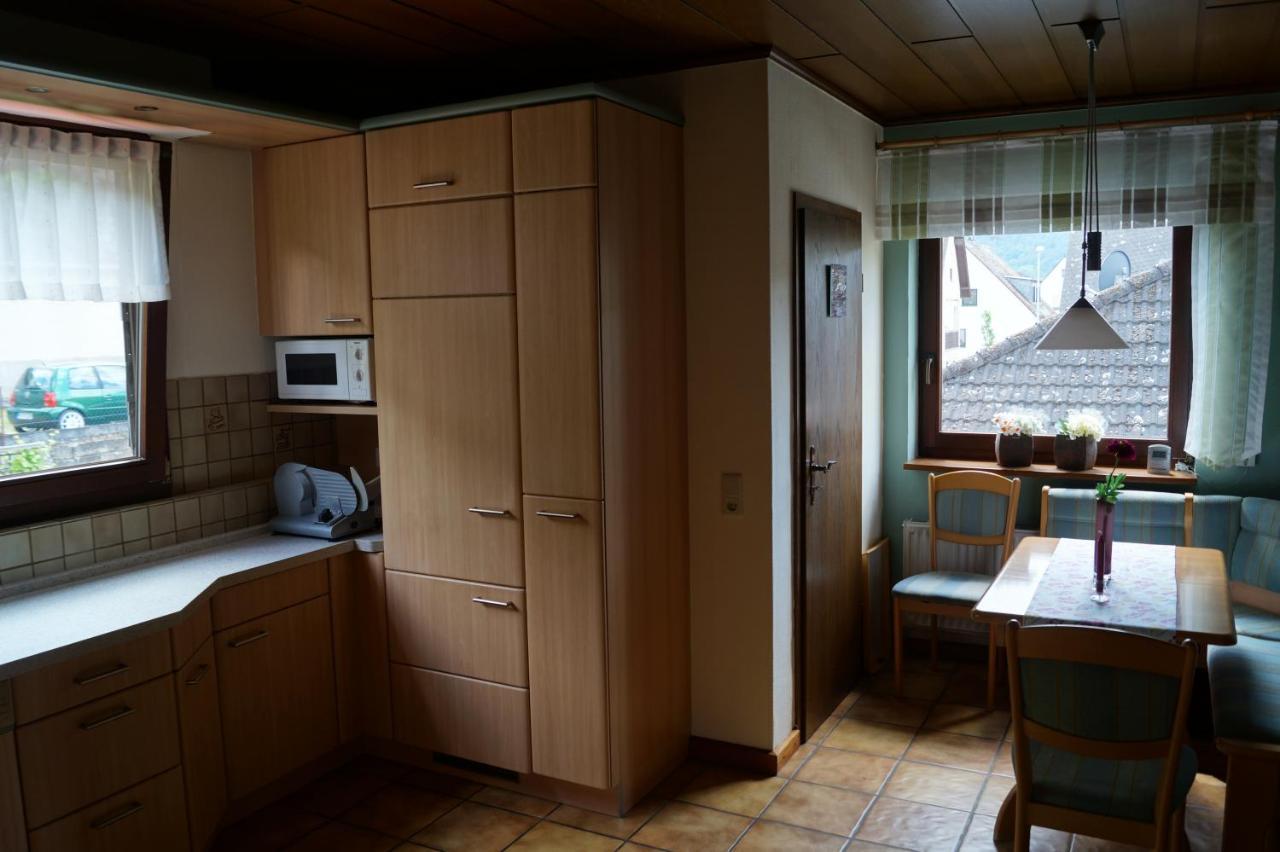 Apartment Unter Dem Schild Oberfell