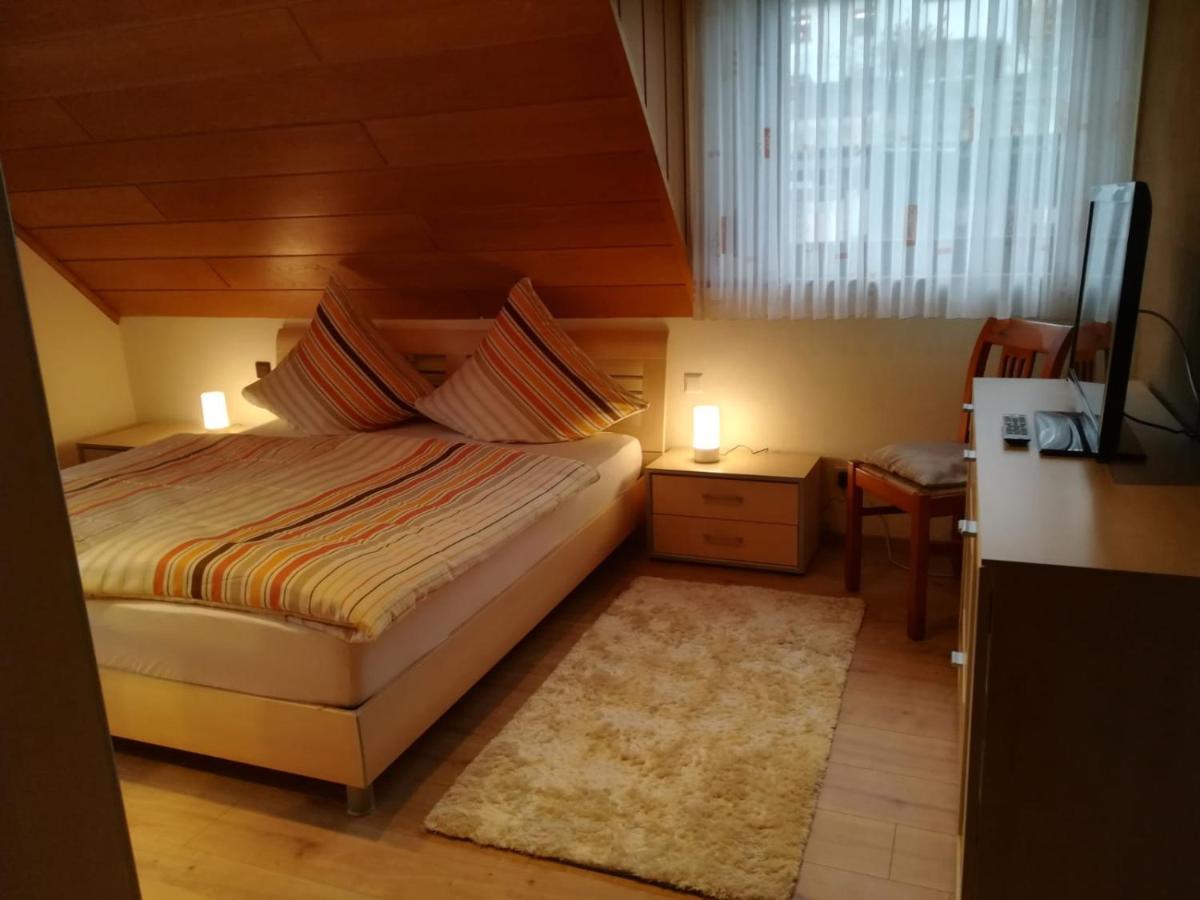 Apartment Unter Dem Schild *